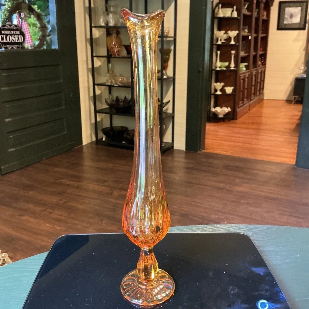 Fenton vintage mid